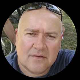 Izrada Sajtova Recenciza, Aleksandar Jaćimović, Direktor i Osnivač, Dom Vila Višnjica